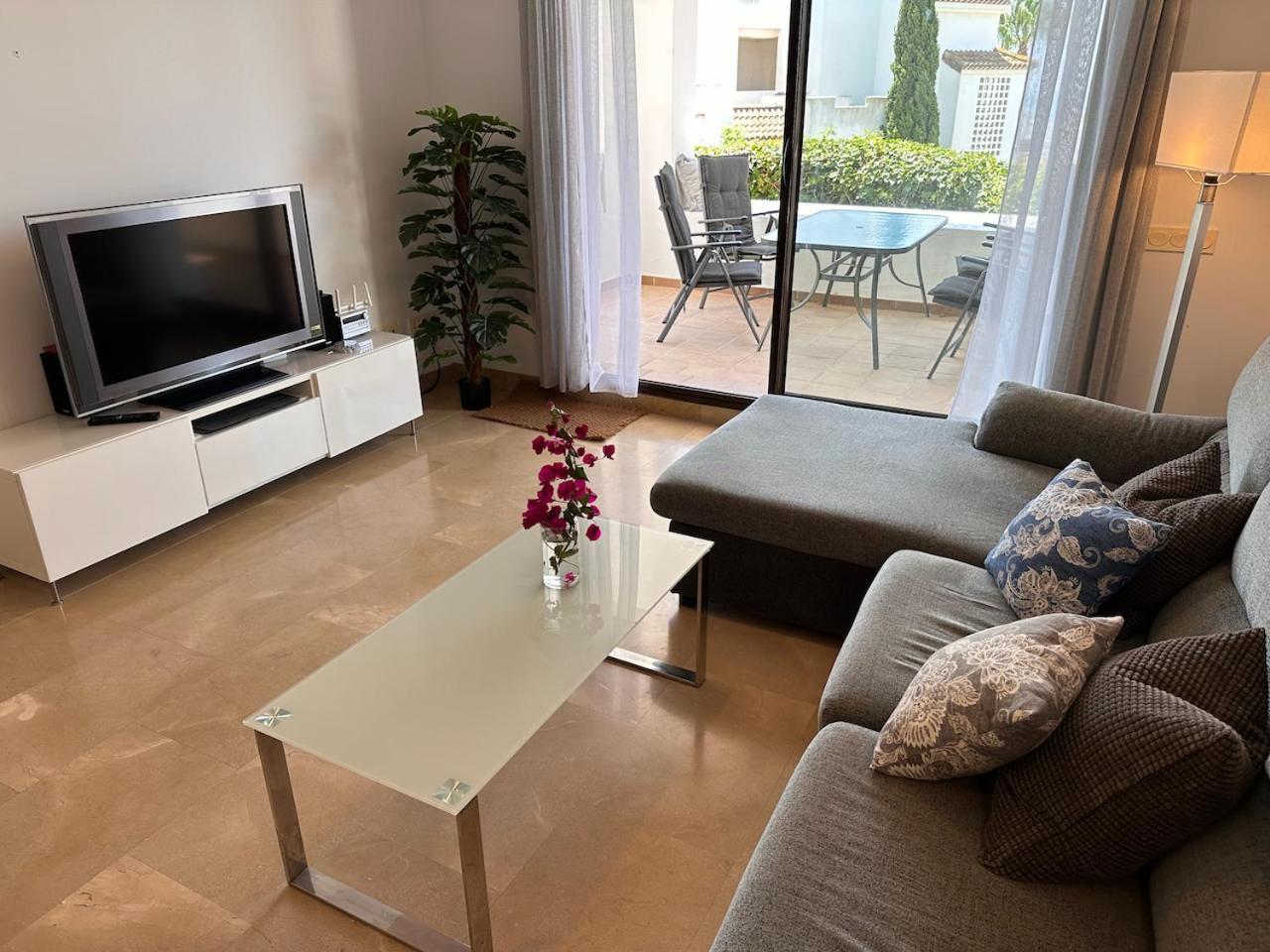 Quiet Family Apartment, 4 Pools, Close To The Beach And Golf, La Marina Alcaidesa 9 02 Exteriör bild